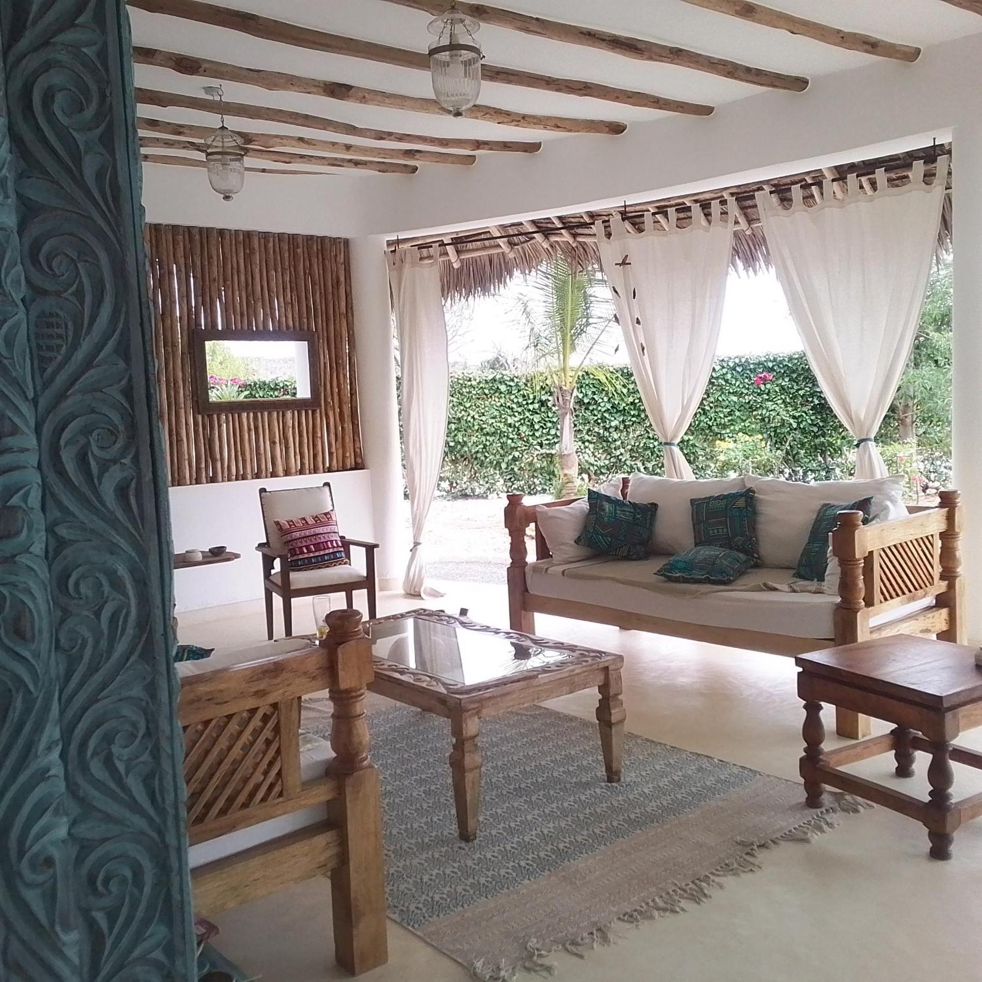 Bed and Breakfast Shira House Ватаму Екстер'єр фото